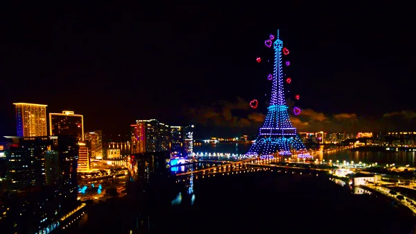 Outdoor drone light show